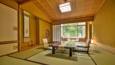 Japanese-Style Room