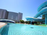Chateraise Gateaux Kingdom Sapporo Hotel & Spa Resort - piscina