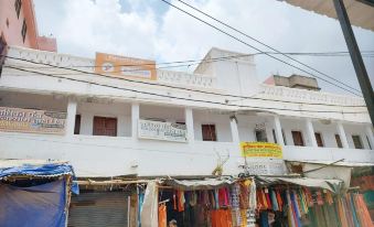 Goroomgo Parwati Kutir Deoghar