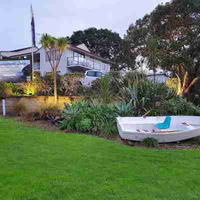 Whangaparaoa Lodge Hotel Exterior