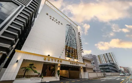 Busan Guseodong Hotel Button Отели рядом с достопримечательностью «Пусанский университет иностранных языков»