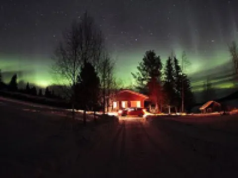 Raanumökki 1 โรงแรมในTorne Valley