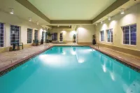 라 퀸타 인 & 스위트 벤턴빌