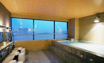 Toyama Manten Hotel - Housity