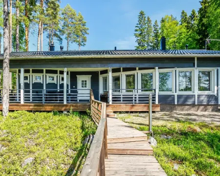 Aurinkokaari 黑奈韋西酒店