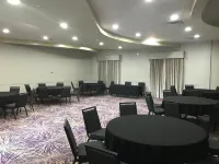 Holiday Inn Express & Suites GARLAND E - LAKE HUBBARD I30 by IHG Hotels in Garland