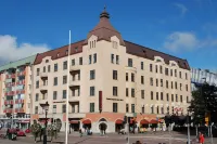 Home Hotel Drott Hotels near Lasse Jönsson ServiceCenter AB
