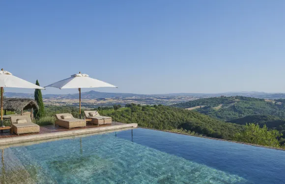 卡斯特羅迪維卡里羅酒店