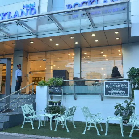 Rockland Hotel, C.R Park Отели рядом с достопримечательностью «Индийский технологический институт в Дели»