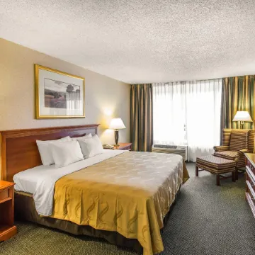 Quality Inn & Suites McDonough South I-75