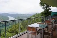 Ragamaya Resort & Spa Munnar - Mountain view