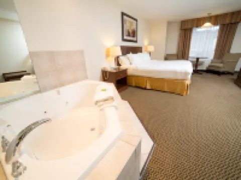 Holiday Inn Express & Suites DRAYTON VALLEY by IHG Hotels in Drayton Valley