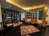 The Warrick Homestay, A Luxe Stay Near Mall Road, Shimla