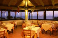 Hotel Marinella - Private Free Parking - Grotticelle Beach 200 m - breakfast