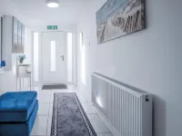 Oasis - 2 Bedroom Apartment - Ocean Breeze Hotels in Port Eynon