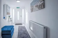 Oasis - 2 Bedroom Apartment - Ocean Breeze