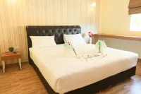 Venice Resort Hotels in Lam Luk Ka