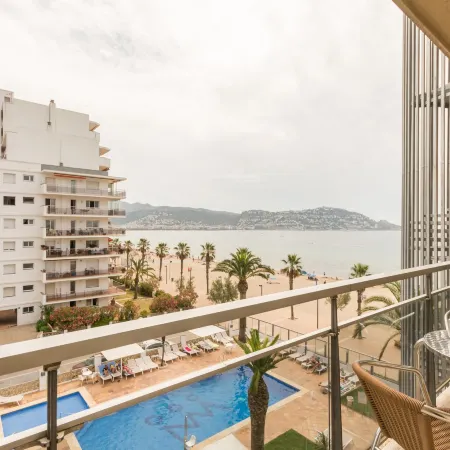 Hotel Monterrey Roses by Pierre & Vacances