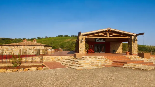 Agriturismo & Cantina Tenuta Casteani