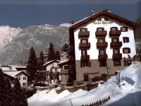 Hotel Berthod - Bares