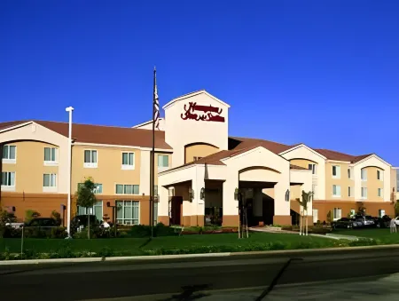 Hampton Inn & Suites Redding