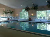 Country Inn & Suites by Radisson, Appleton Airport - Fox River Mall Area Hotels in Outagamie County