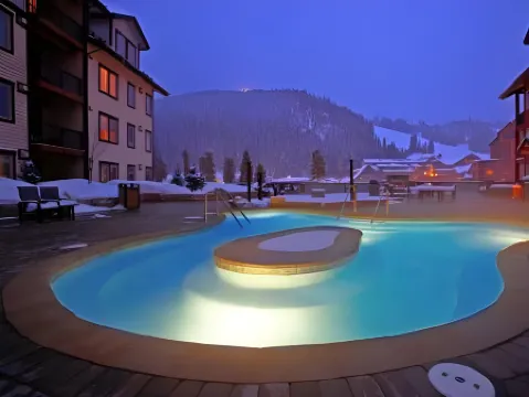 Fraser Crossing and Founders Pointe