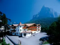 Sensoria Dolomites Hotels in Seis