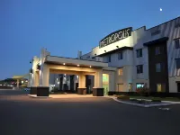 Metropolis Resort - Eau Claire - Parkplatz