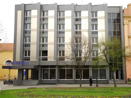 Hotel Vojvodina Отели в г. Ечка