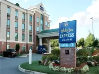 Holiday Inn Express & Suites Warwick-Providence (Airport) Отели в г. 