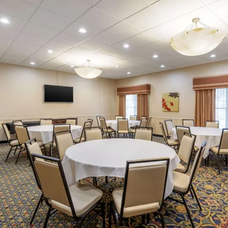 Best Western Plus Steeplegate Inn