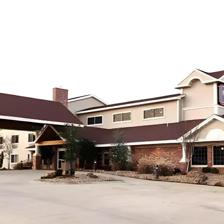 AmericInn by Wyndham McAlester