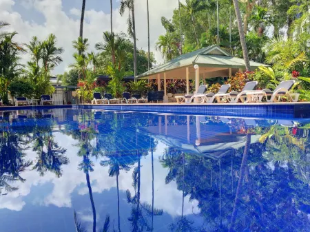 Agincourt Beachfront Apartments