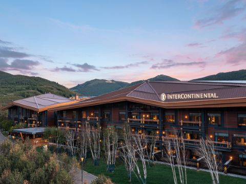 InterContinental Hotels CHONGLI by IHG