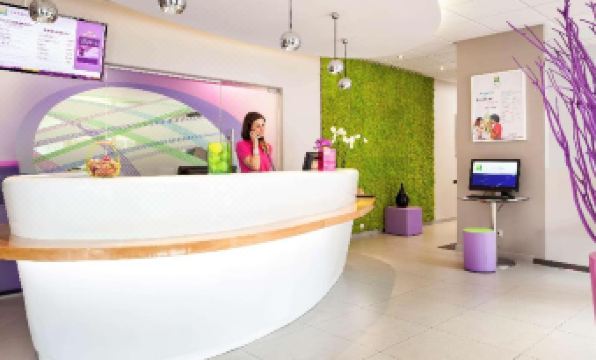 Ibis Styles Montbéliard Centre Velotte