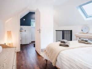 The Carthouse - 1 Bedroom Cottage - Princes Gate