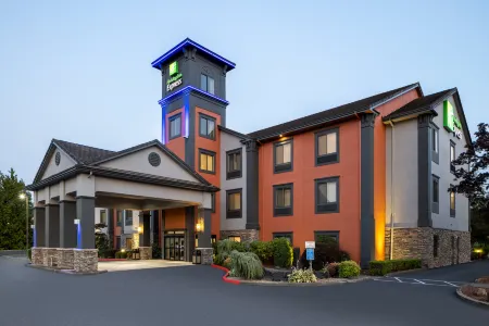 Holiday Inn Express Vancouver North - Salmon Creek Отели в г. Хазел Делл Север