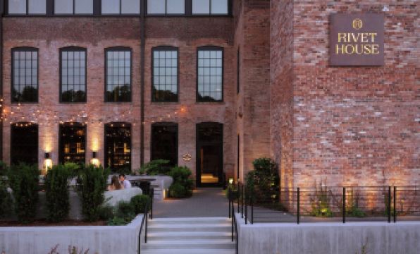 리벳 하우스 사진