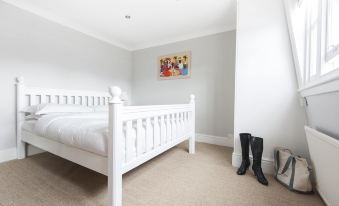 Cranley Place III by Onefinestay