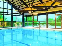 Club Vacances Bleues Les Horizons du Lac (anciennement Serre-du-Villard) Hotels in Montclar
