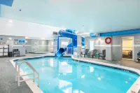 Quality Inn & Suites Yorkton - Pools