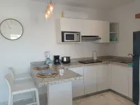 Beautiful Studio Very Close To The Beach and 5th Avenue