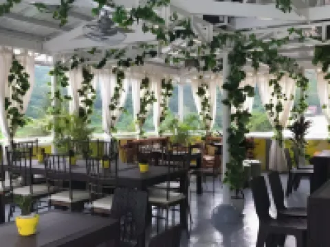 Casa Bicolandia Suites Hoteles en Daraga