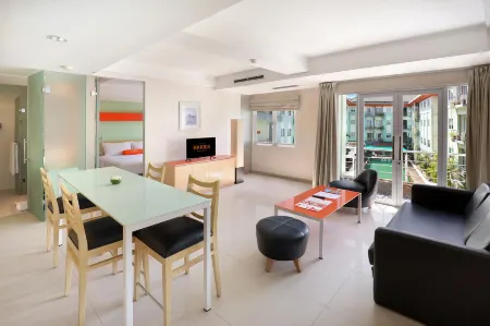 HARRIS Hotel & Residences Riverview Kuta - Bali