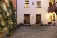 Gołębia 8 Residence Hoteles en 