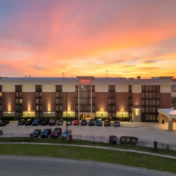 Drury Inn & Suites Champaign Отели в г. Шампейн