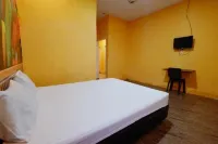 Hotel O Pondok Sahabat Vianty Near Sdn Kampung Parang Hotels in Gowa Regency