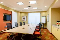 TownePlace Suites Frederick Отели в г. Балленджер Крик