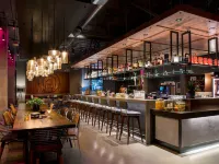 Moxy Seattle Downtown Hotels near Cascade
